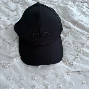 Dupe Black Cap